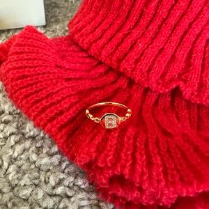 ELEGANT GOLD INITIAL (B) RING - NEW - SIZE 8